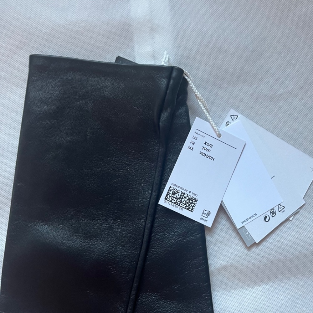 H&M Studio Collection 2023 Leather Evening Long Black Elbow Gloves‎ XS/S - Picture 10 of 11